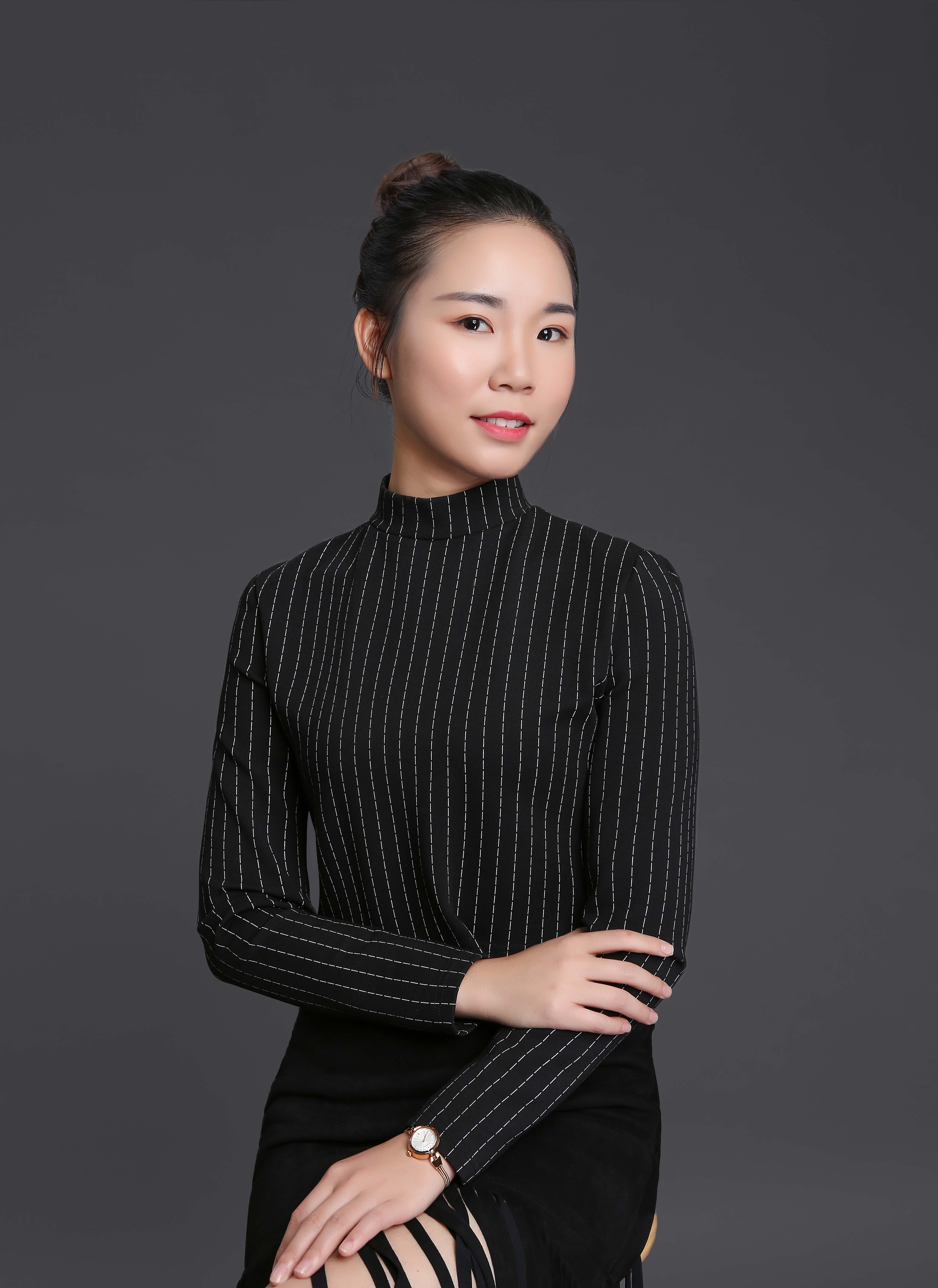 成都龙发装饰设计-----王成丹