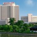 嘉興市第二醫(yī)院國際哮喘日大型義診