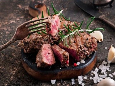 横县皇室经典牛排自助餐厅，新店开业，只为遇见你！