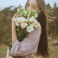 ?新婚不久丈夫去世,漂亮妻子竟然...