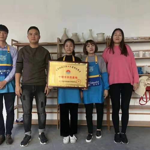 創(chuàng)意美術與陶藝結(jié)合，提升陶藝魅力