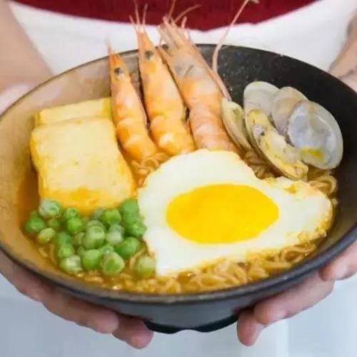 泡面小食堂开业了