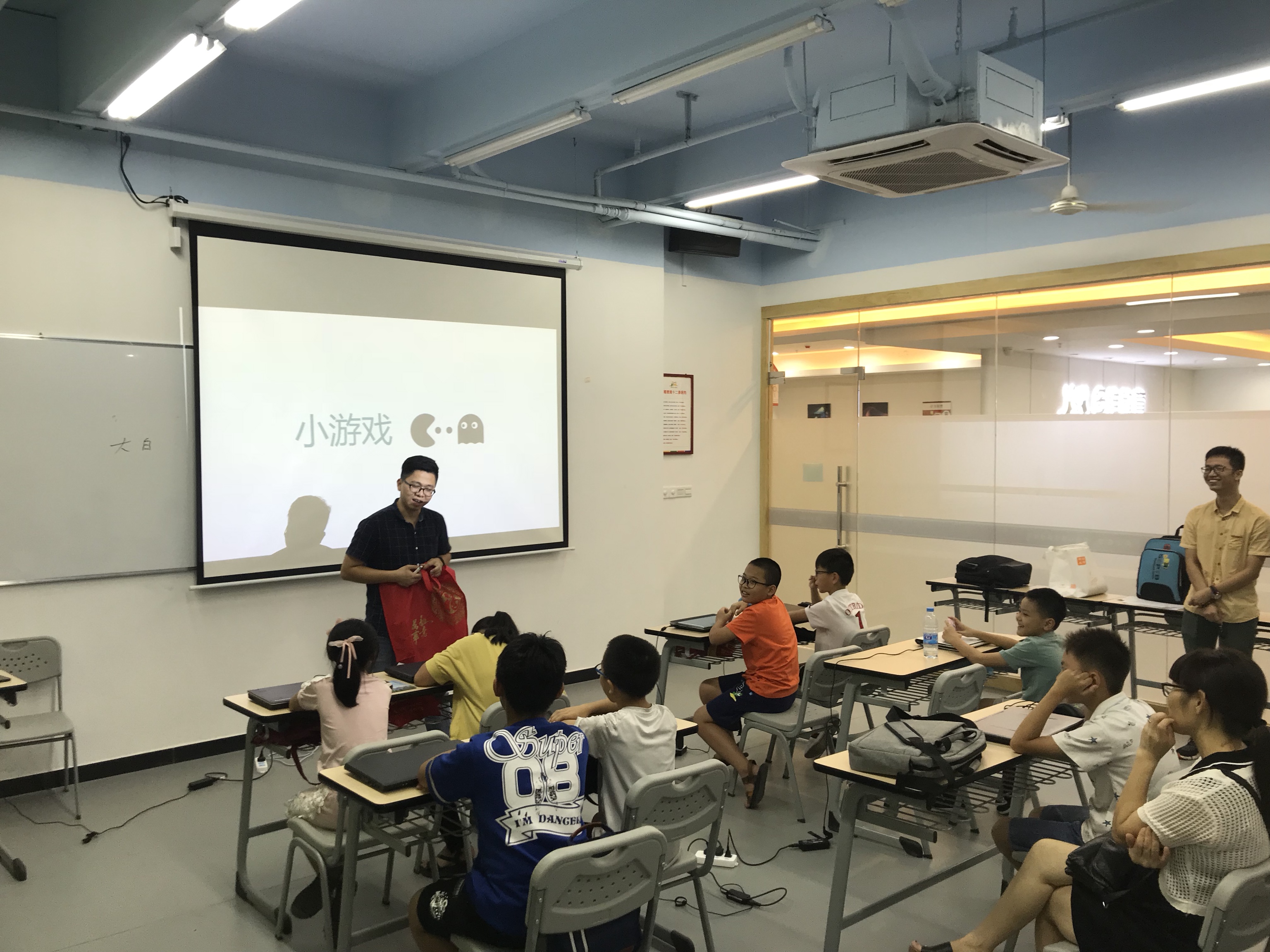 编程还能练腹肌？