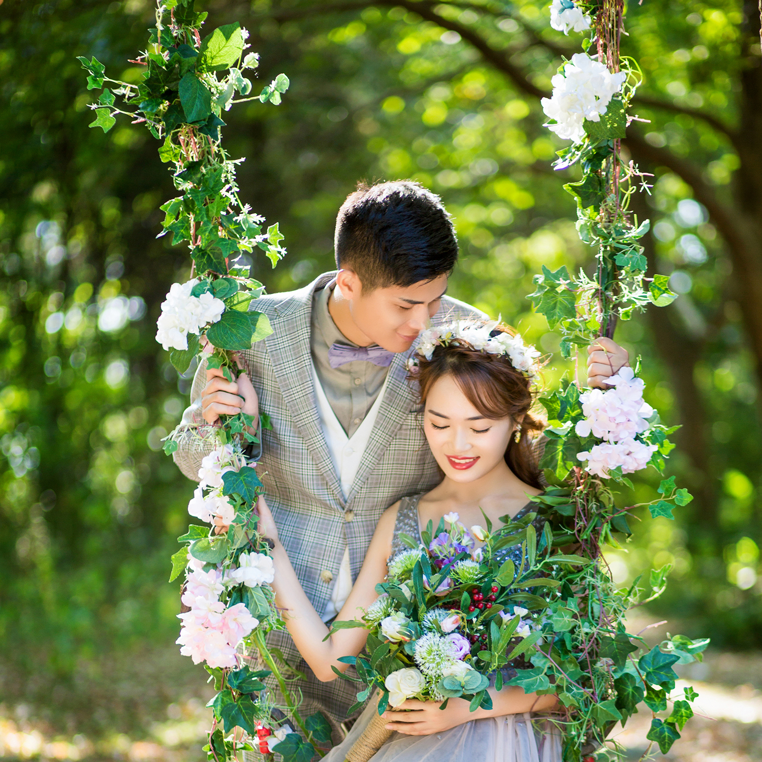 李叶子＆官雅洁婚礼邀请函